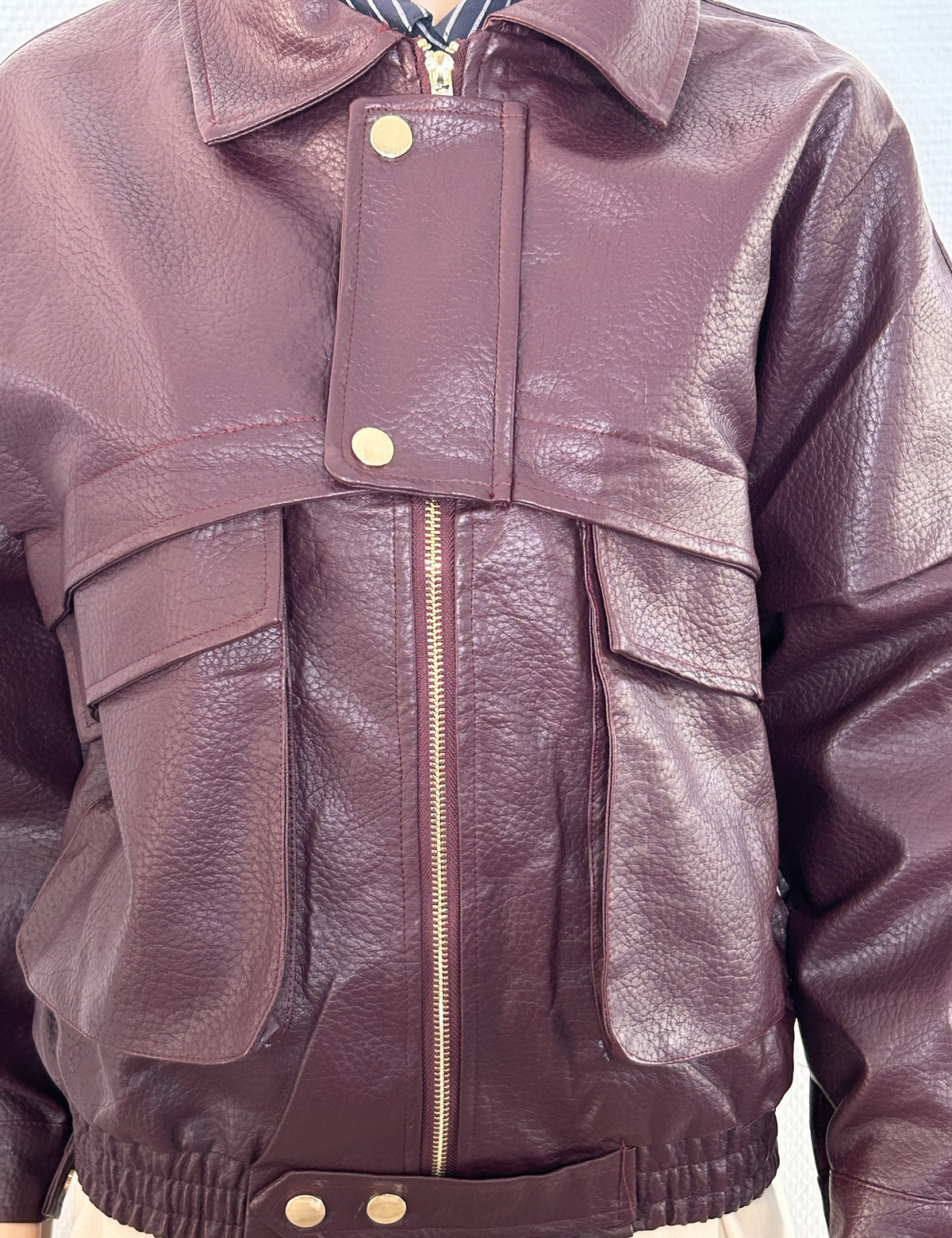 Veste Anaïs - détail du zip et des pressions dorées