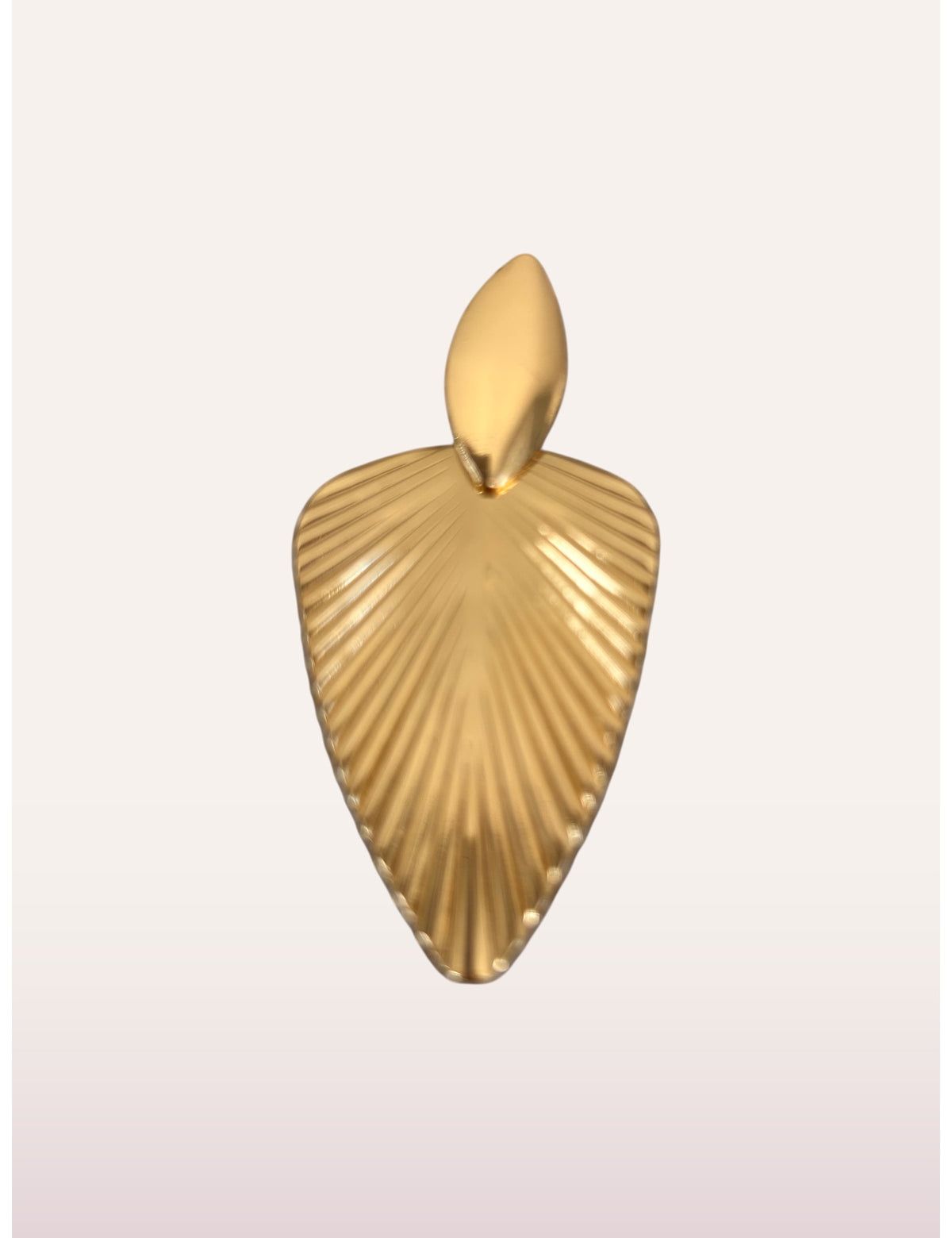 Boucles d'oreilles Alice - détail de la feuille dorée