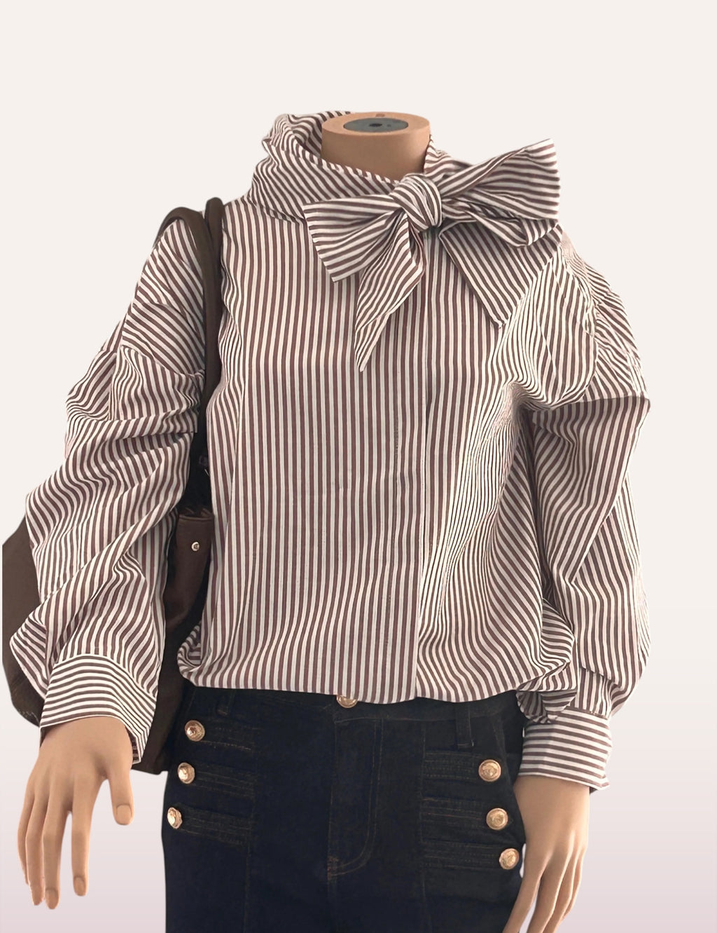 Chemise Léana - détail du col à nouer en grand nœud