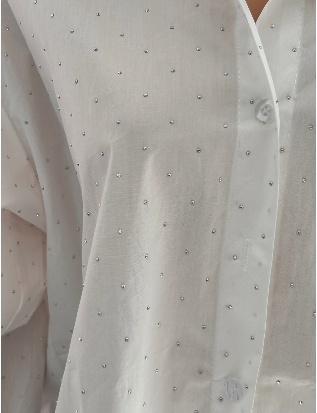 Chemise Louise - détail des petits strass