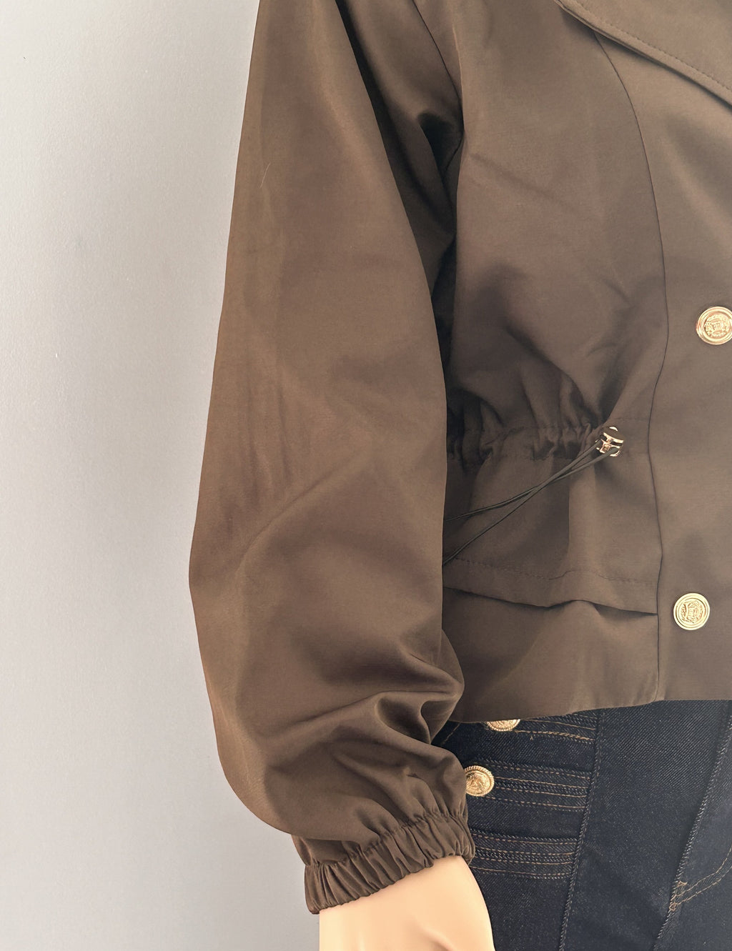 Veste Salomé - détail de la manche ballon élastiquée